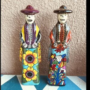 Set Of 2 Mexican Ethnic Hand painted Day Of The Dead Figurine Art Pottery